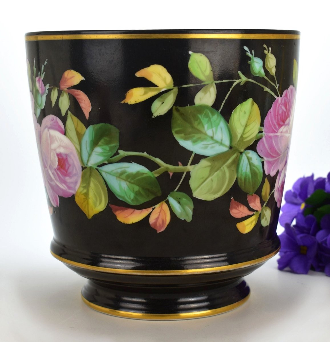 Cache-pot en porcelaine de Limoges.GDM-photo-4
