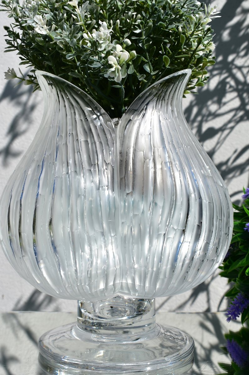 Lalique. Vase-photophore "Fleur". 