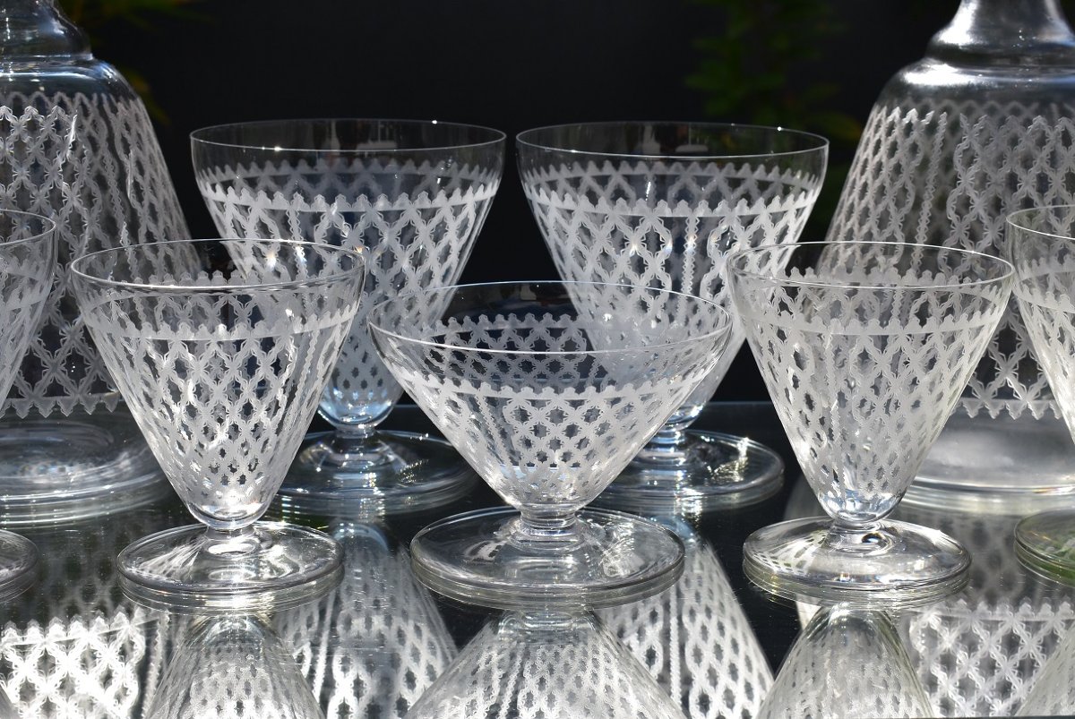 Baccarat "Alhambra / Bruxelles" Grand service en cristal gravé avec 2 carafes-photo-4