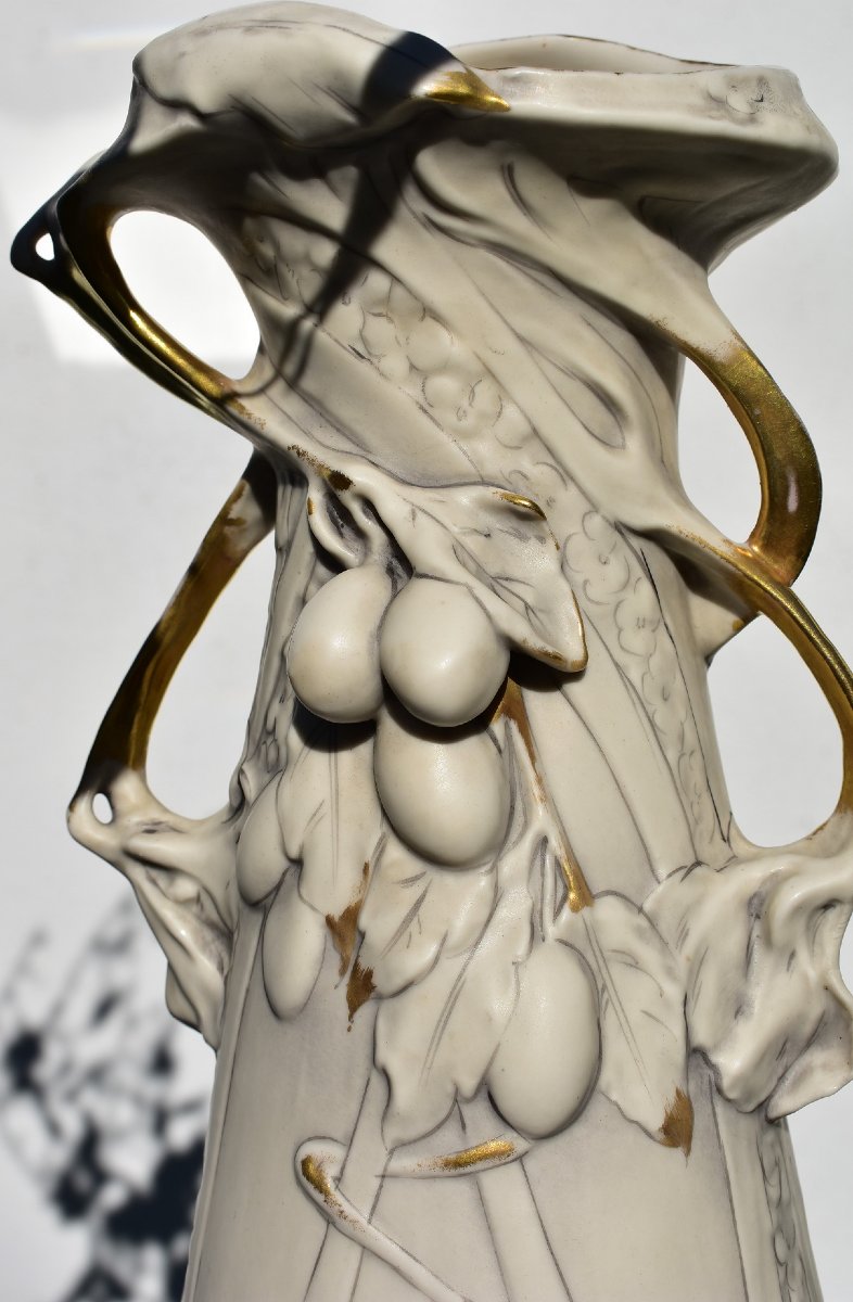 Large Biscuit Vase. Royal Dux-photo-1