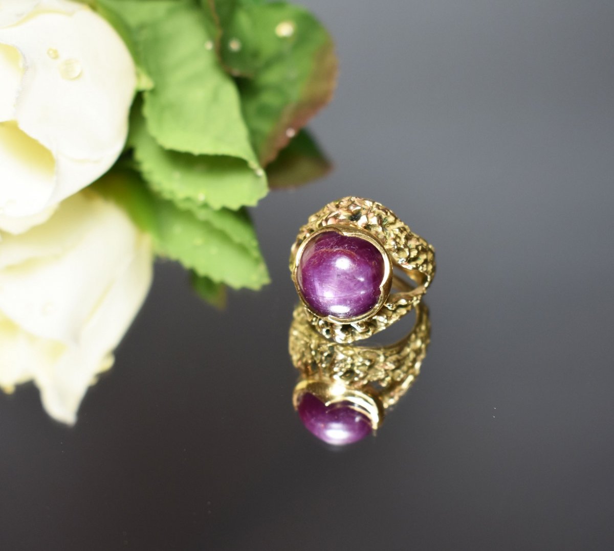 Bague En Or Avec Rubis étoilé