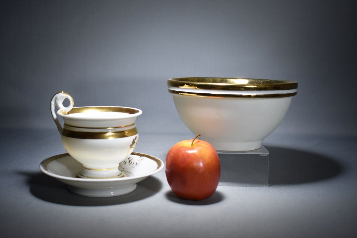 Porcelain Biscuit Cup And Vase With Marquise De Sévigné-photo-2
