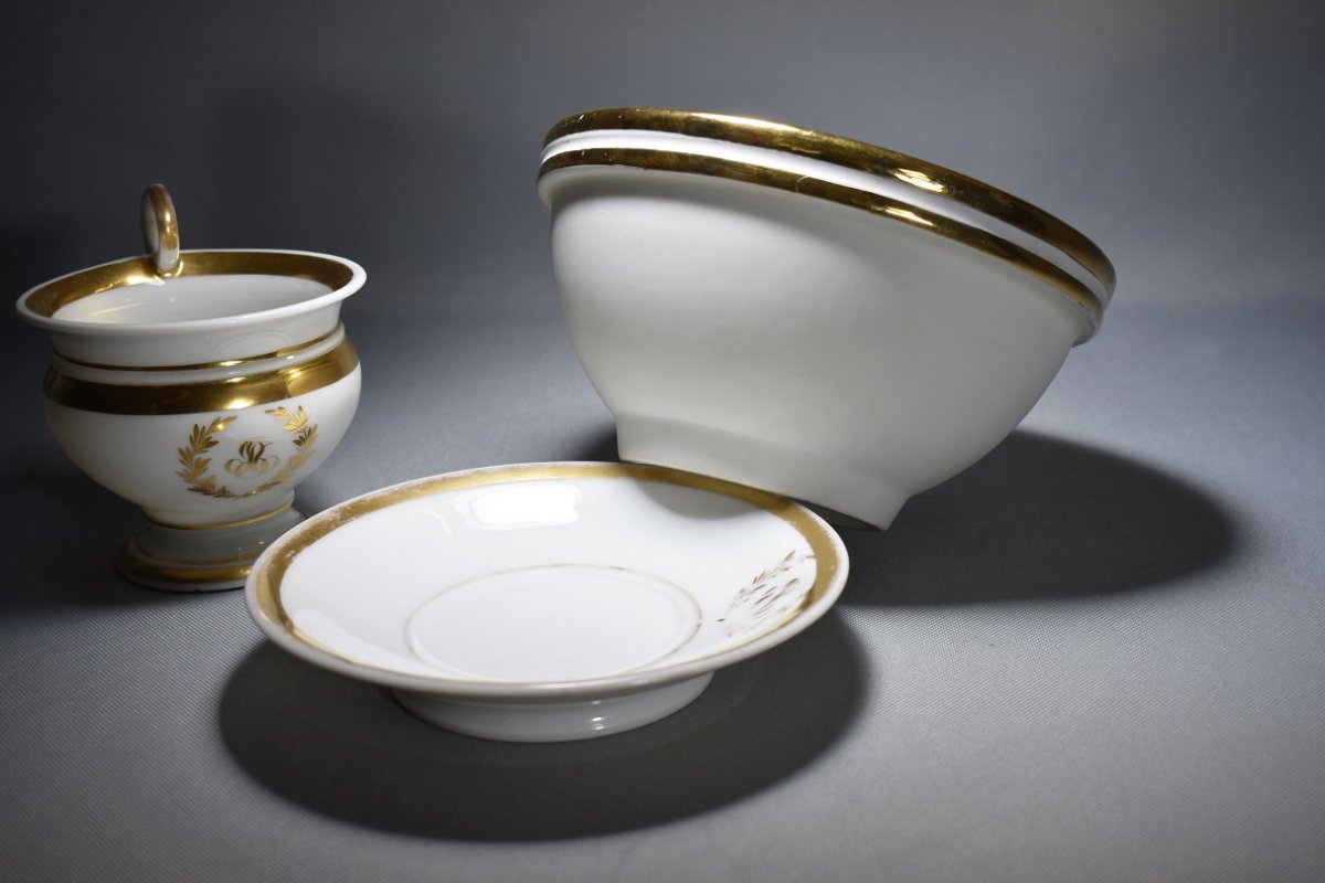 Porcelain Biscuit Cup And Vase With Marquise De Sévigné-photo-2