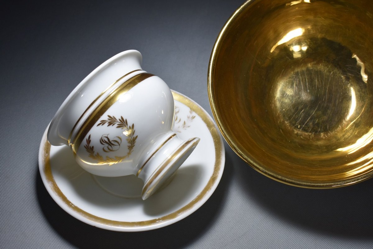 Porcelain Biscuit Cup And Vase With Marquise De Sévigné