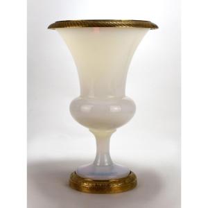 Medici Vase In Opal Crystal. Nineteenth Century