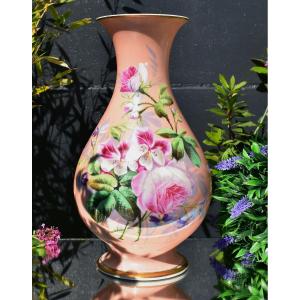 Porcelain Of Paris Vase. 19th Century