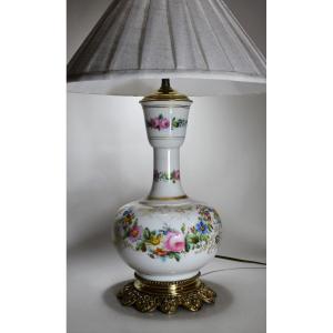 Lampe En Porcelaine De Paris. XIX ème