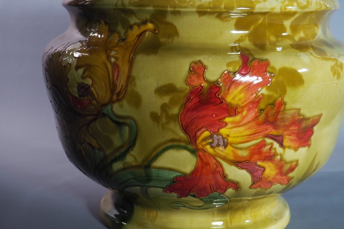 Grand cache-pot en faïence Art nouveau