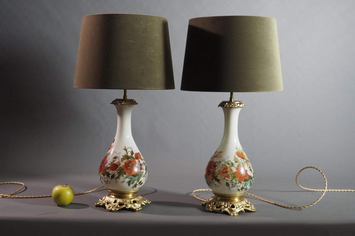 Paire de lampes en opaline peinte – XIXe siècle-photo-1