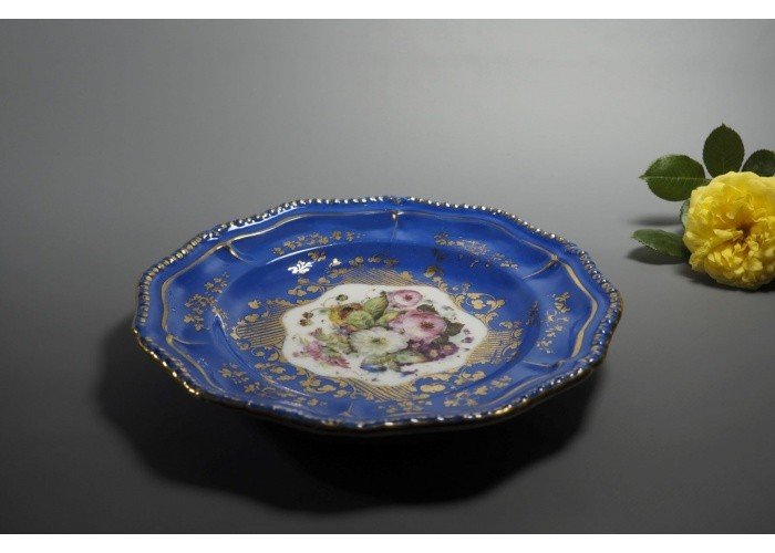 Polychrome And Gilt Porcelaine Plate-photo-3