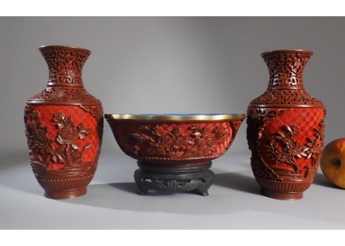 Paire des vases et une coupe laque rouge  Chine-photo-3