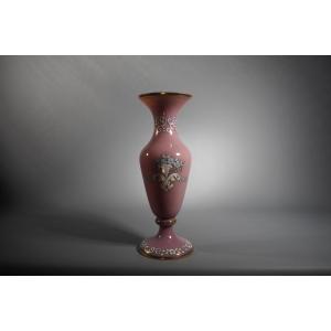 Vase en opaline rose époque Charles X 