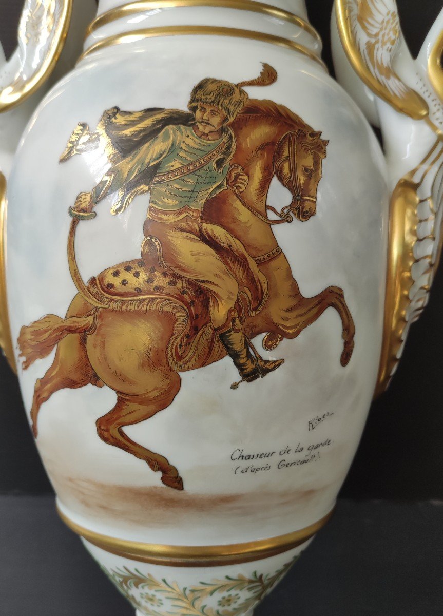 Vase Balustre Porcelaine Limoges Ribes Chasseur De La Garde d'Apres Gericault Style Empire Aigle Royal-photo-3