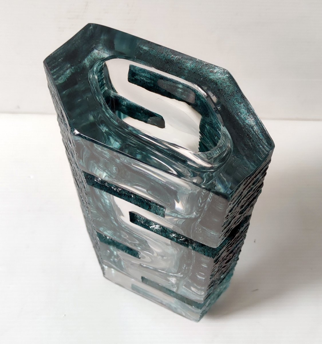 DAUM VASE CRISTAL VERT SIGNE DAUM FRANCE MODELE ARGOS CESAR BALDACCINI 1970 HT 22 CM-photo-2