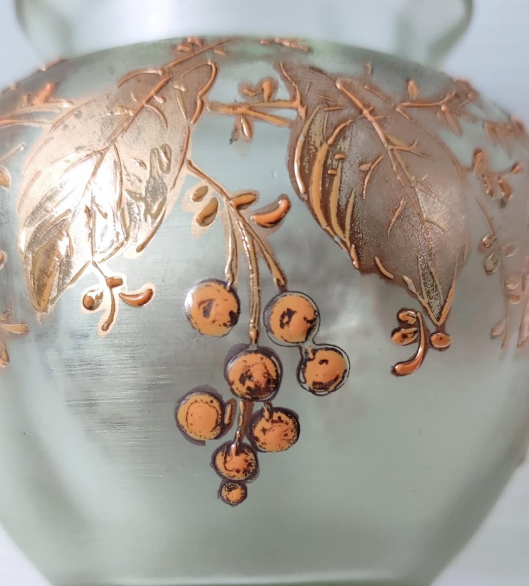 Small Iridescent Glass Vase With Gold Foliage Wiesbaden Art Nouveau-photo-3