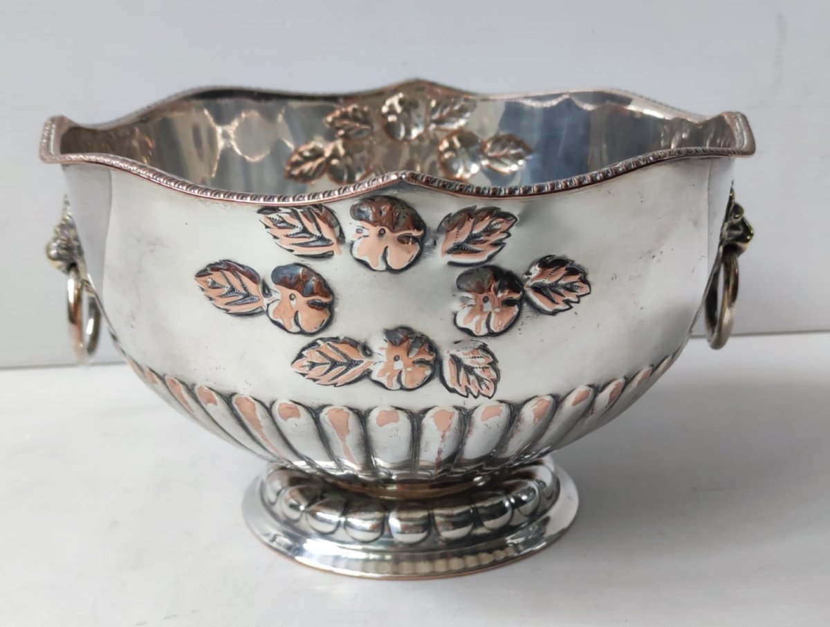 COUPE A ANSE PLAQUE ARGENT SILVER ON COPPER ENGLAND DECOR FRUITS TETE DE LION-photo-2