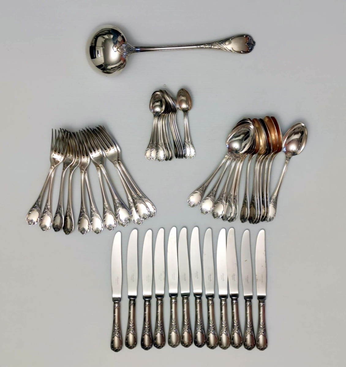 MENAGERE 49 PIECES PLAQUE ARGENT CHRISTOPHE ORFEVRE OC MODELE MARLY XXème