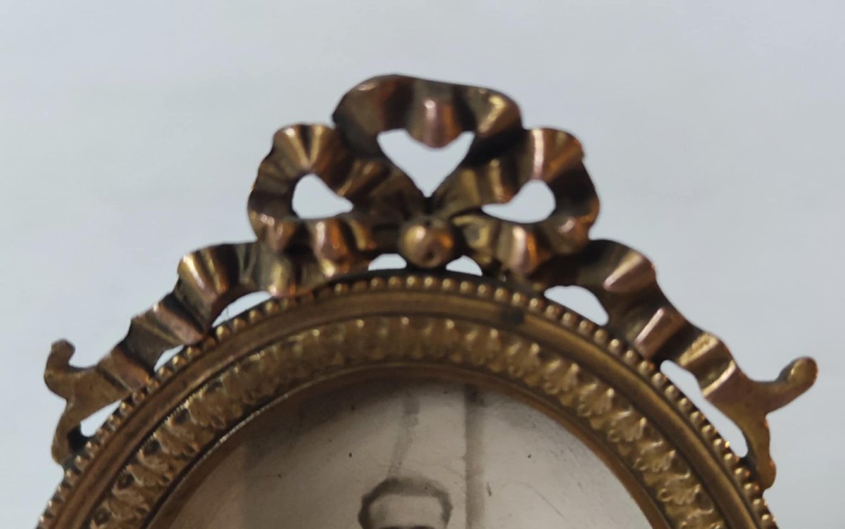 CADRE OVAL PORTE PHOTO BRONZE CISELE XIXè STYLE LOUIS XVI -photo-3