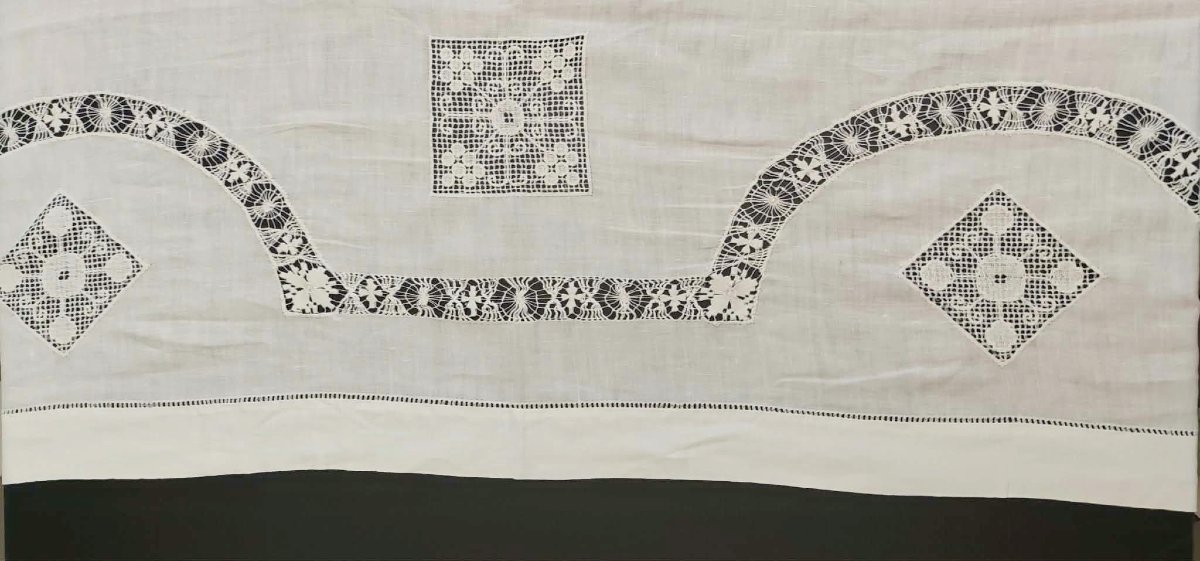 Large White Linen Tablecloth With Antique Hand Embroidery, Seats 12, 295/194 Cm-photo-4