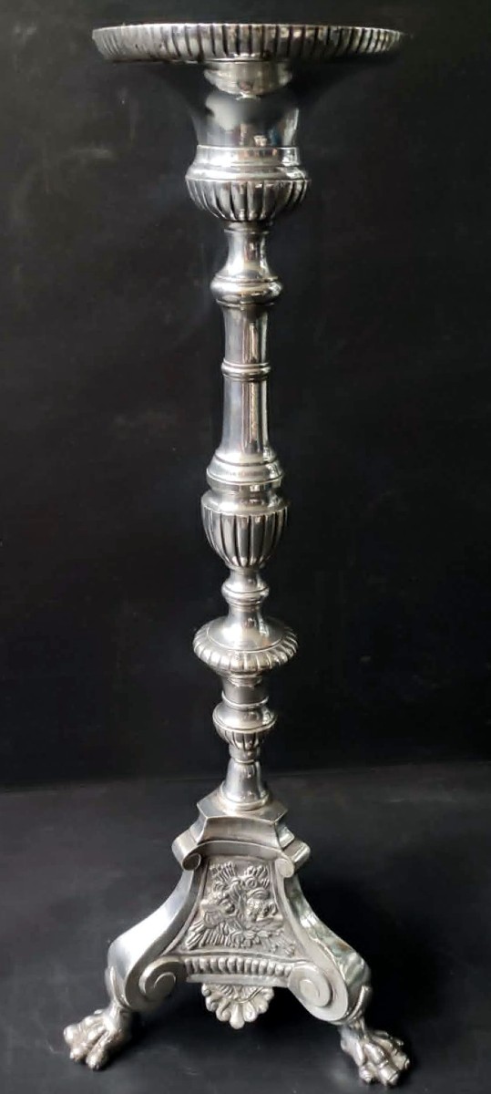 PIQUE CIERGE CANDELABRE D'EGLISE BRONZE ARGENTE XIXè STYLE LOUIS XV BASE TRIPODE PIEDS GRIFFES
