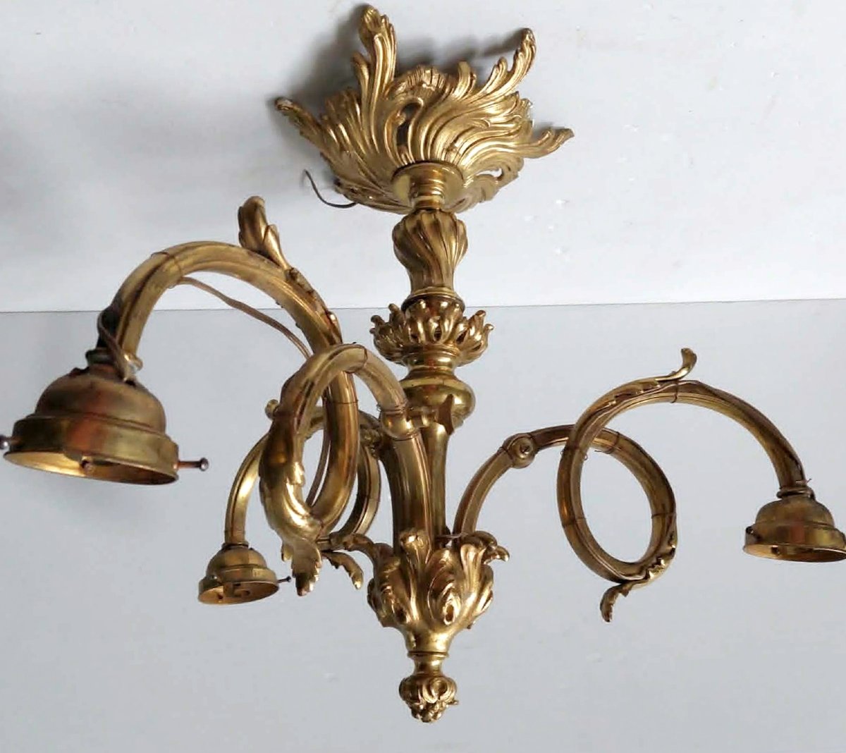 MONTURE DE LUSTRE BRONZE 3 BRANCHES TULIPES BRONZE DORE ART NOUVEAU STYLE LOUIS XV