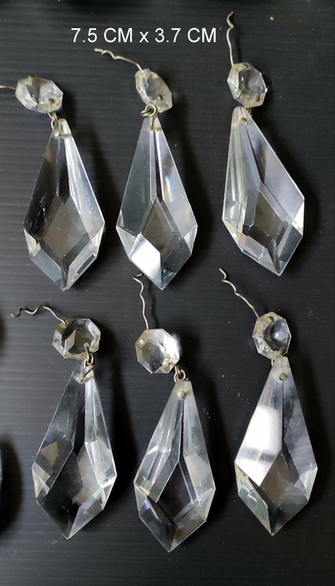 Lot 137 Crystal Pendants, Various Sizes, For Chandeliers And Candlesticks-photo-1
