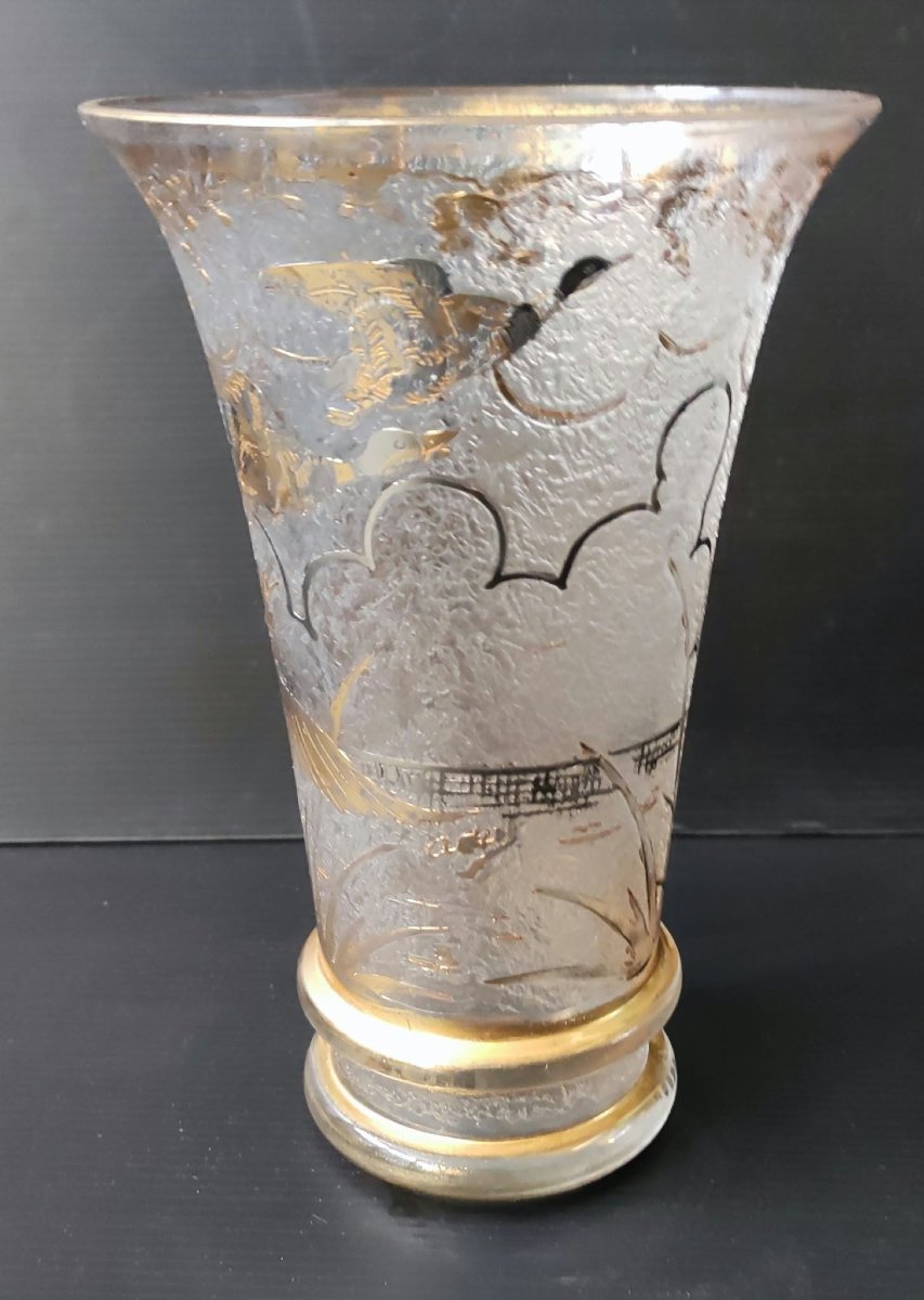 Acid-etched Frosted Granite Glass Vase With Gold And Silver Art Deco Bird Design-photo-3