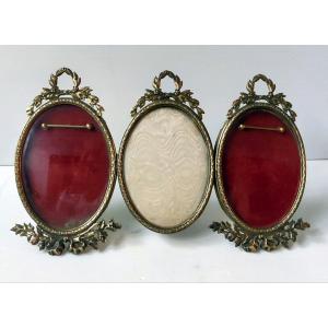 3 Oval Triptych Frame Photo Holder And Medal Holder Chiseled Bronze 19th Century Louis XVI Style 