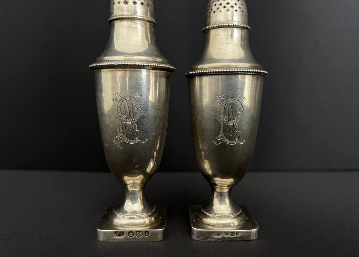 England. Pair Of Baluster Salt Cellars. Silver-photo-3