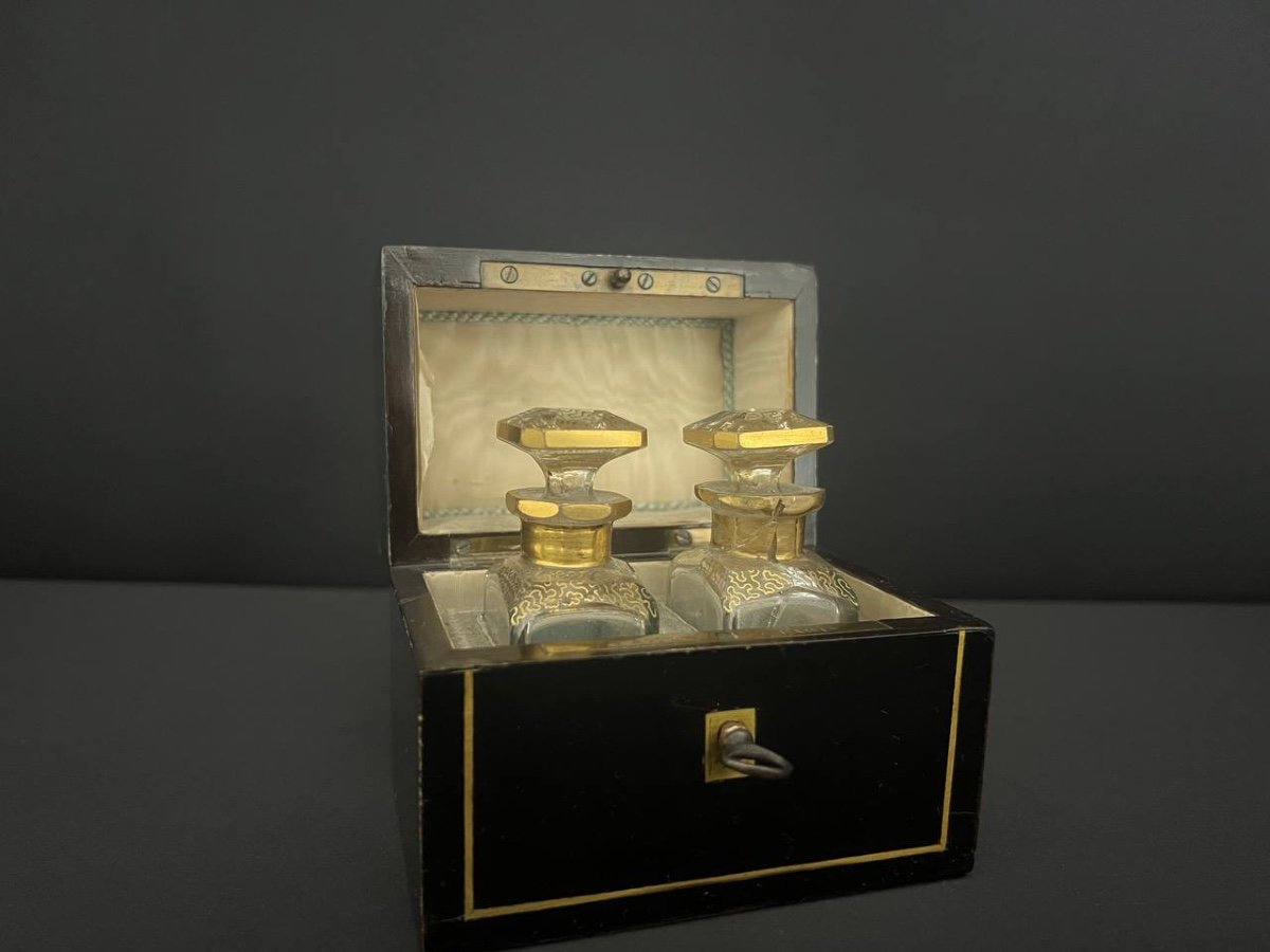 Coffret De Parfum En Marqueterie Boulle. Signé Tahan à Paris-photo-3