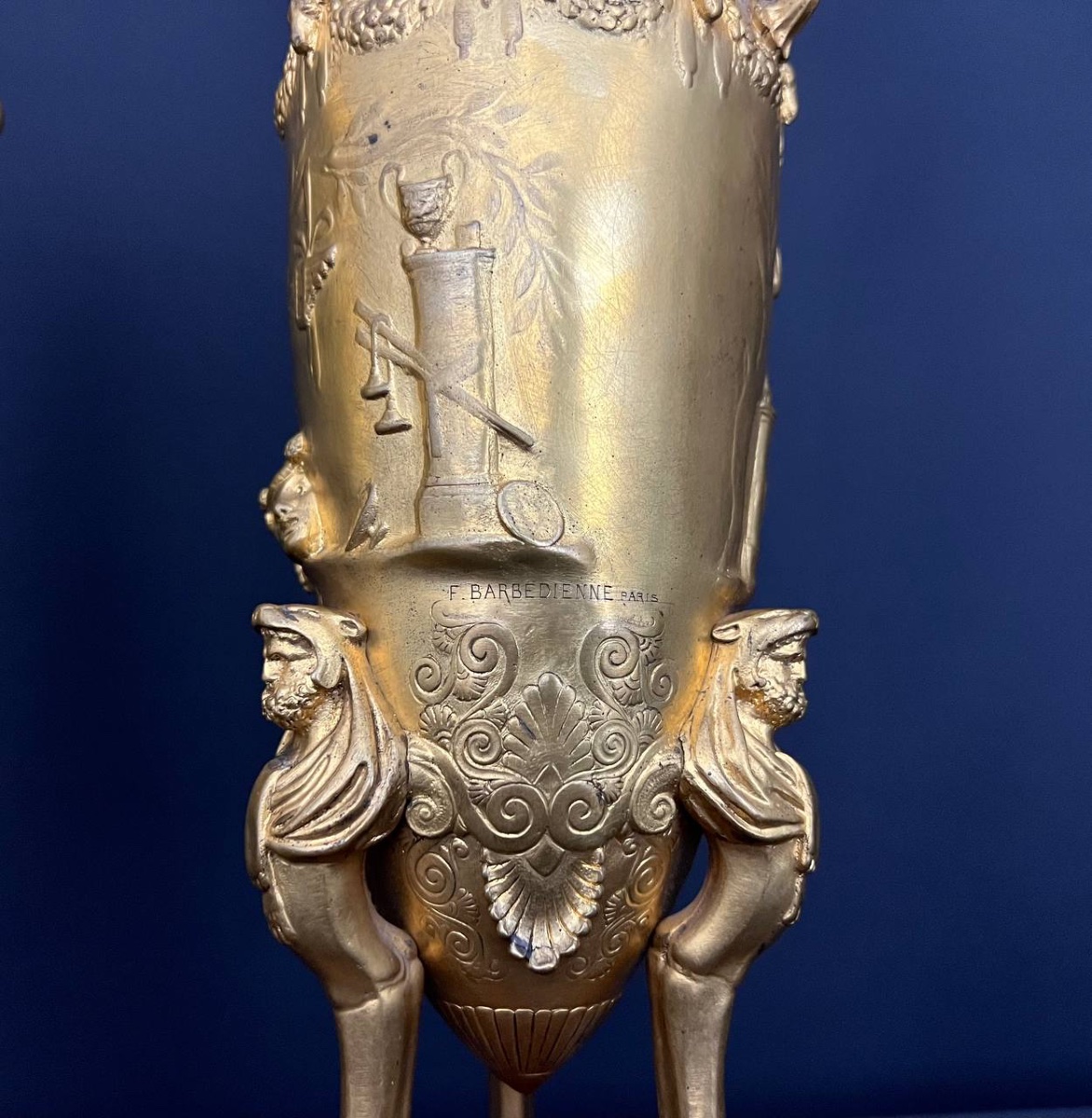Paire De Vases Néoclassiques En Bronze Doré Par F. Levillain & F. Barbedienne – XIXe Siècle-photo-4