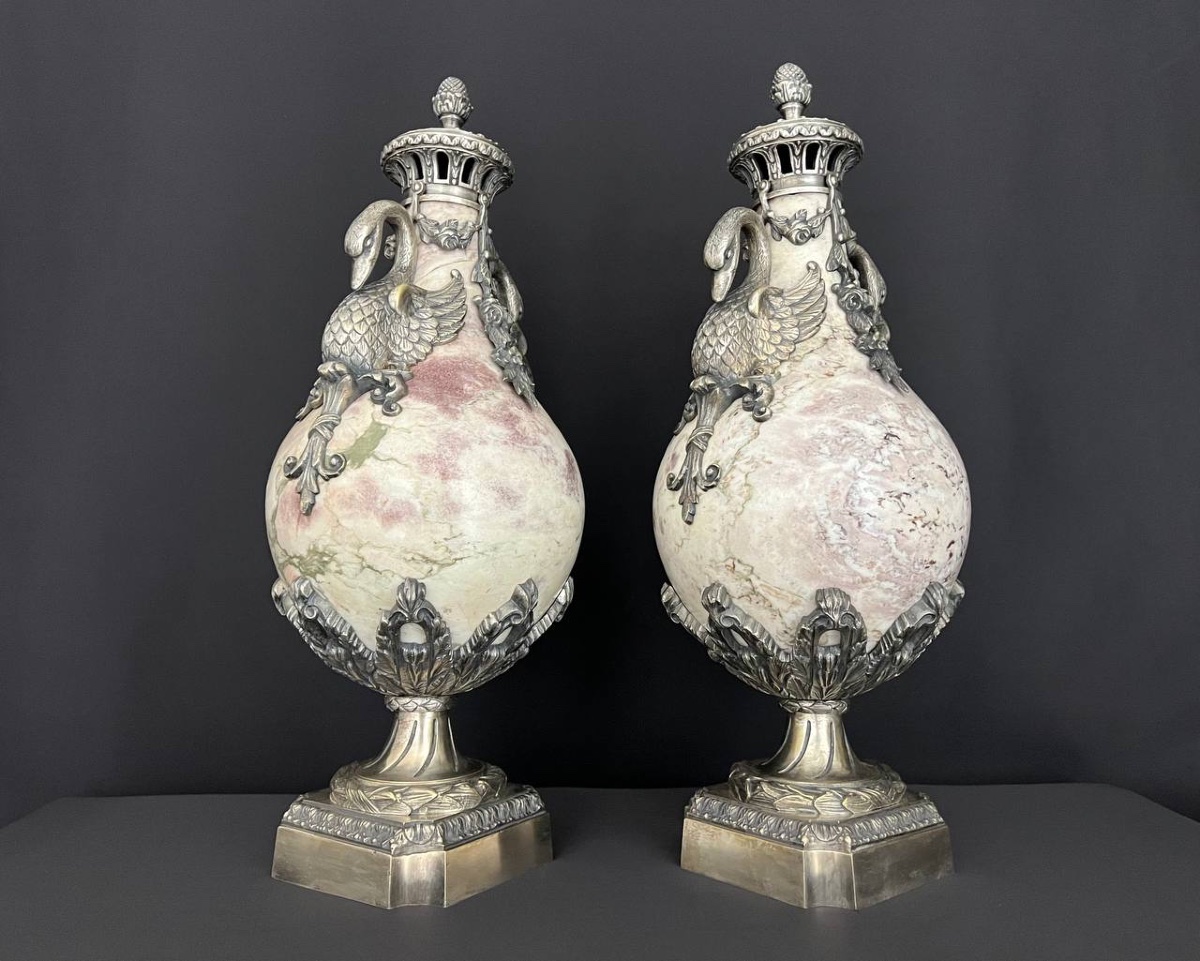 Pair Of Large Marble And Silvered Bronze Urns – Neoclassical / Empire Style – France, Late-photo-2