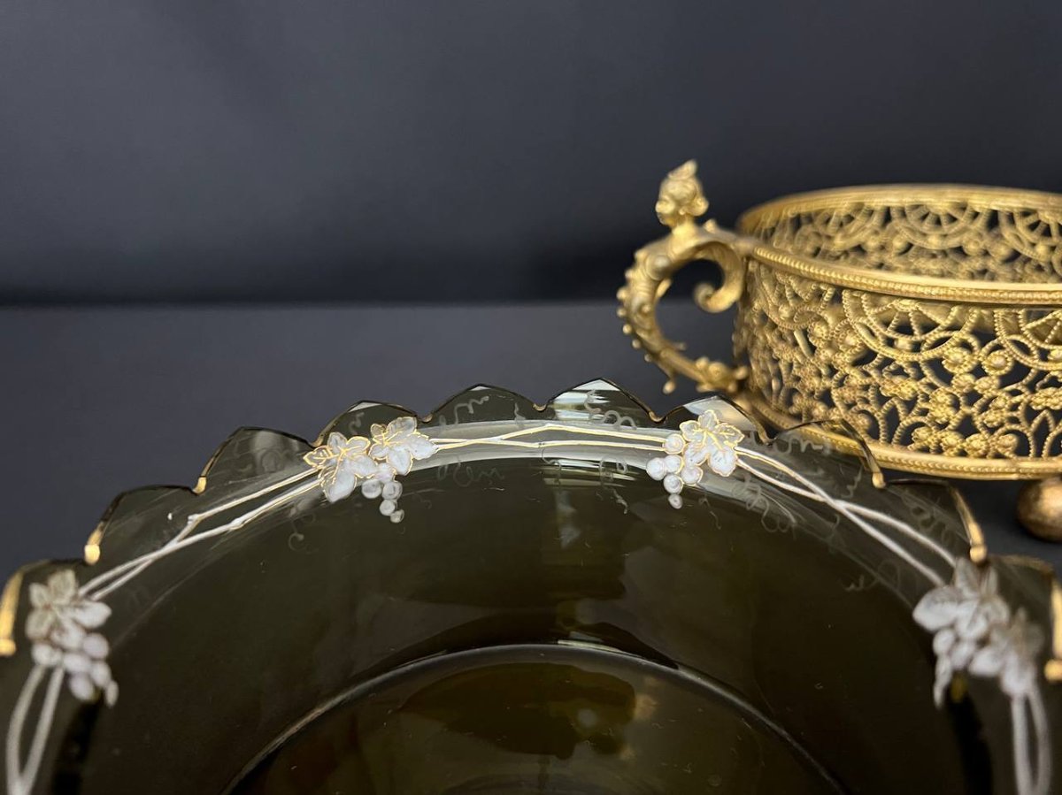 Openwork Gilt Bronze Planter With Decorated Glassware-photo-2
