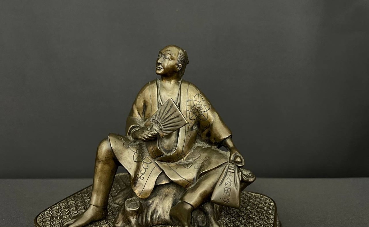 Bronze Sculpture Of A Seated Scholar – Japan, Meiji Period (1868-1912)-photo-5