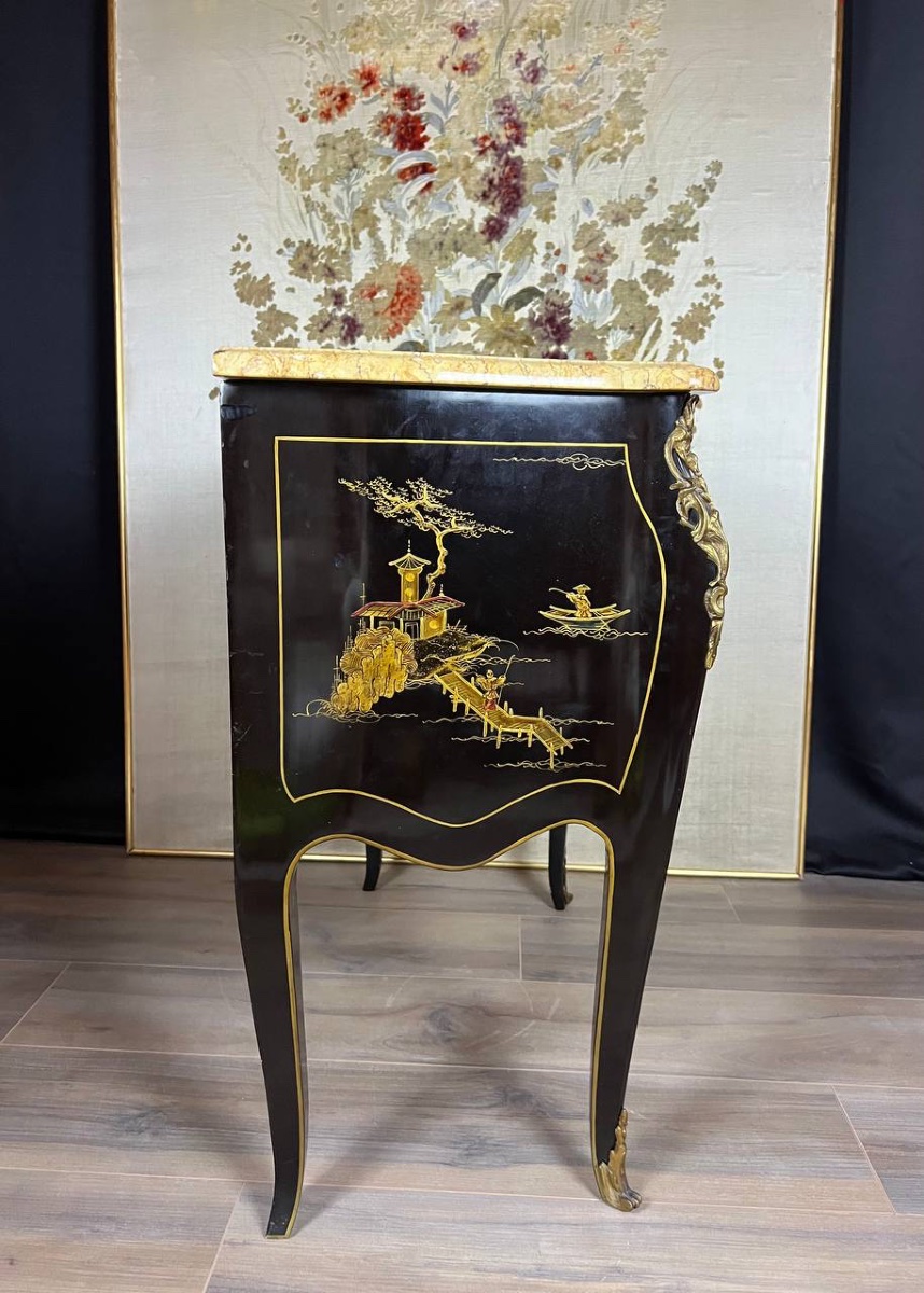 Curved Chest Of Drawers In Black Lacquered Wood With Chinese Decoration -photo-4