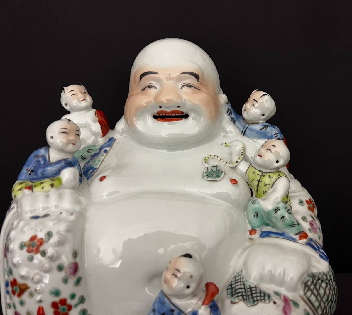 Large Porcelain Figurine - Laughing Buddha Surrounded By Children-photo-2