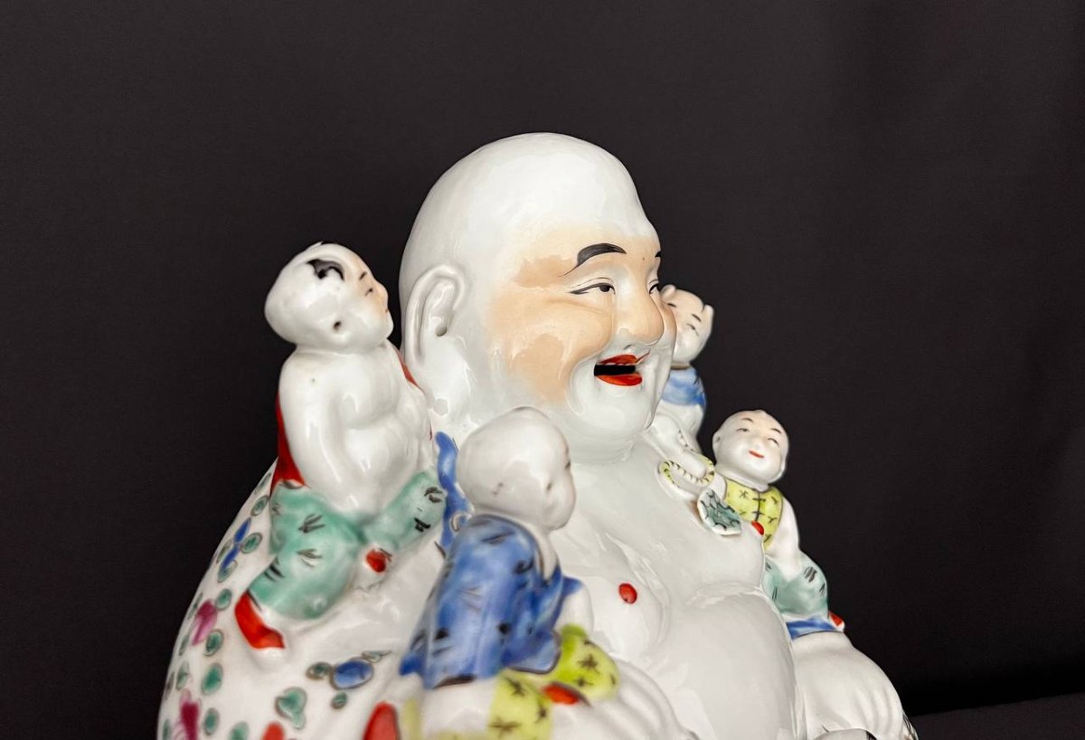 Large Porcelain Figurine - Laughing Buddha Surrounded By Children-photo-5
