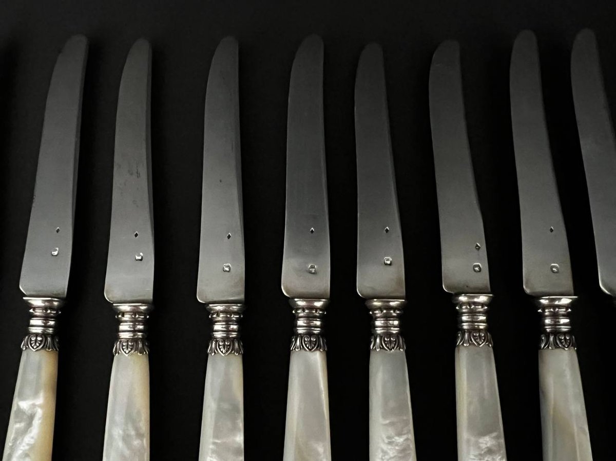 Service de 18 couteaux anciens – Lames en argent massif, manches en nacre-photo-3