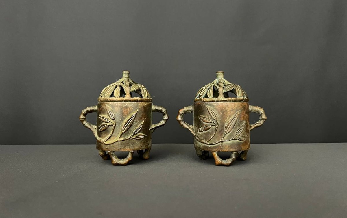 Pair Of Chinese Bronze Incense Burners – Bamboo Decoration, With Openwork Lids-photo-4