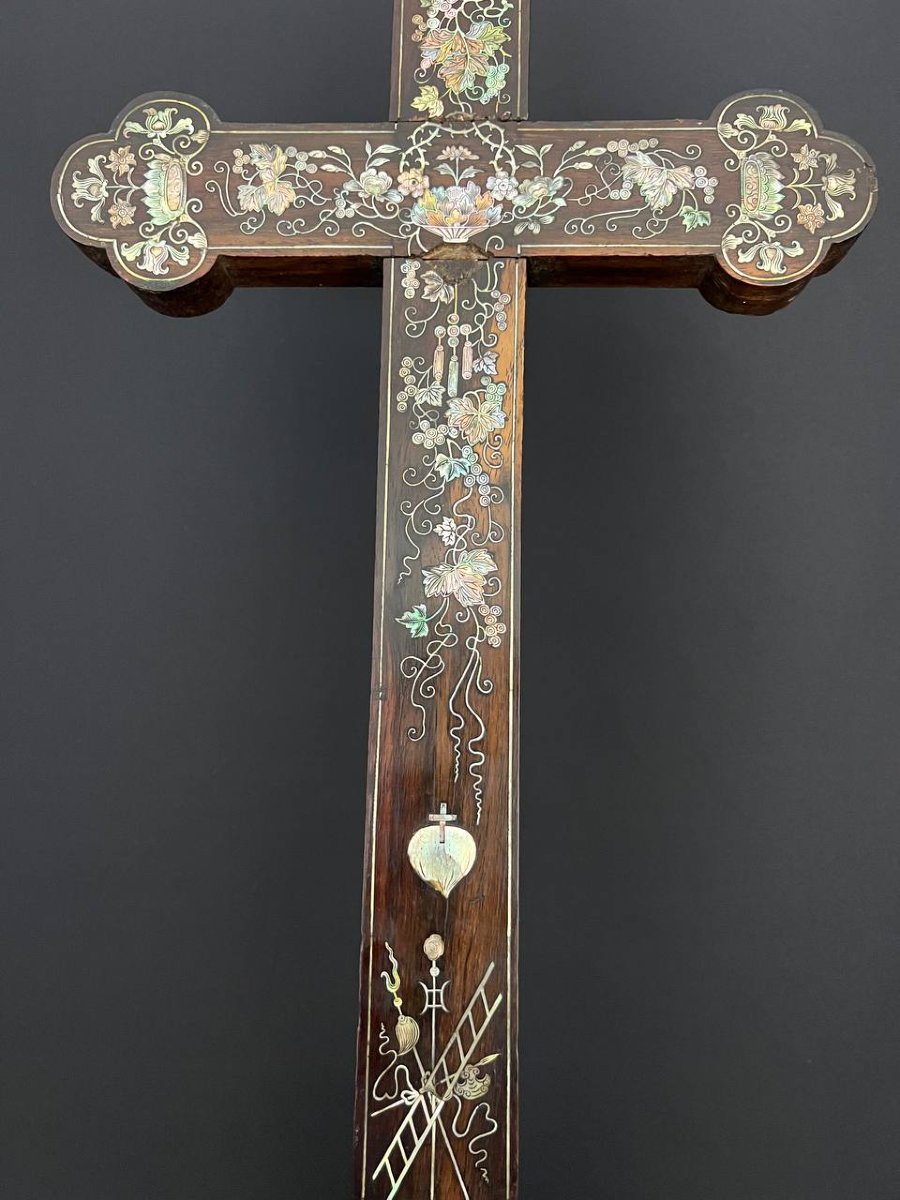 Large Dark Wood Crucifix Inlaid With Mother-of-pearl – Indochina (vietnam), Late 19th Century-photo-3