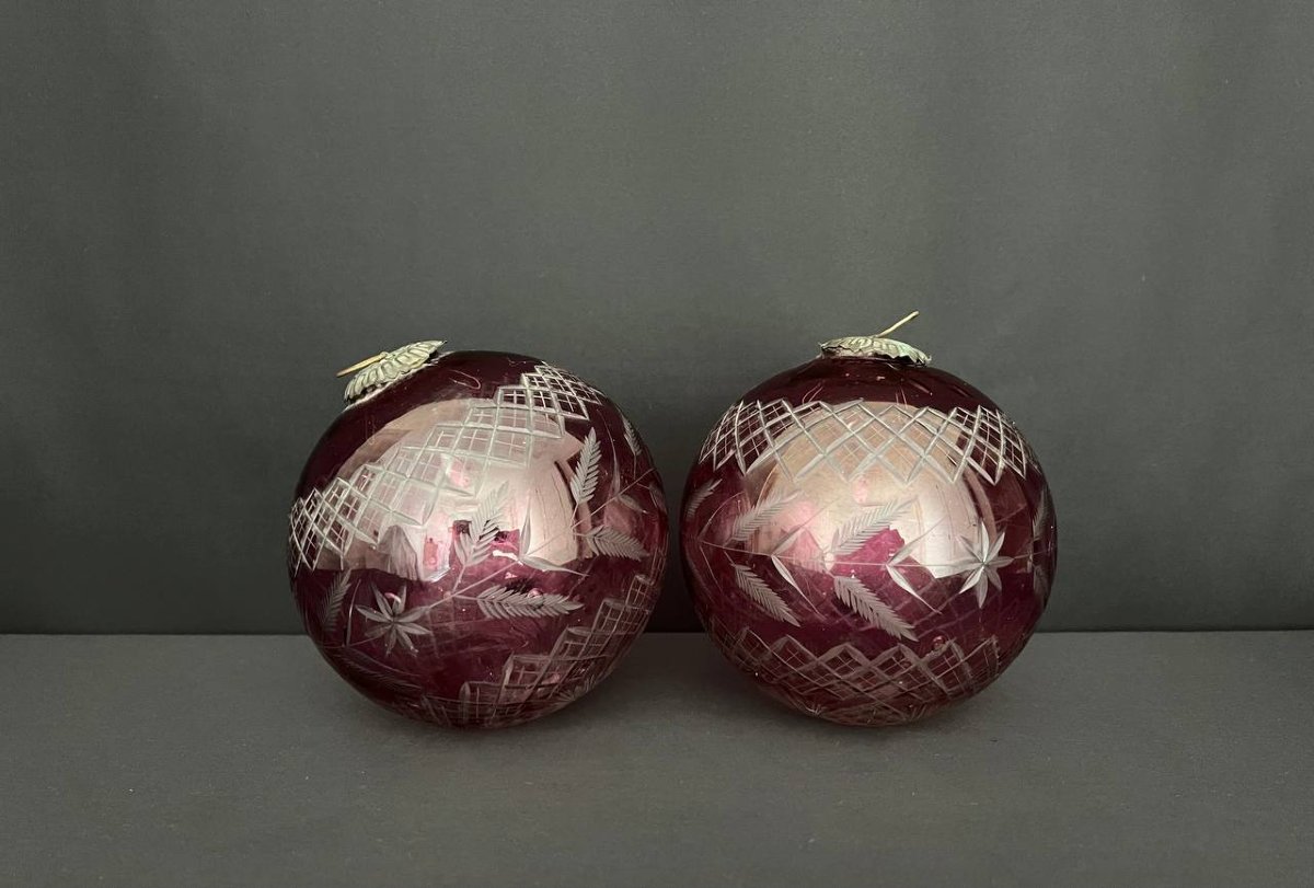 Pair Of Blown And Cut Crystal Christmas Balls-photo-2