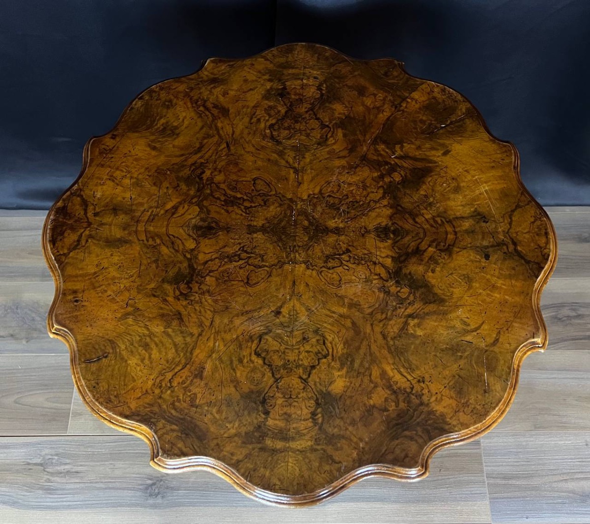 Antique Burr Walnut Side Table, 19th Century-photo-3