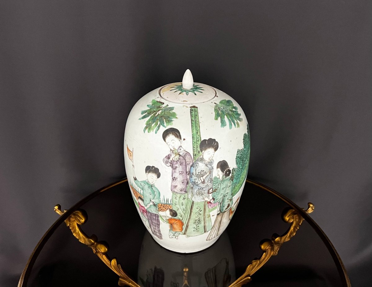 Pot couvert en porcelaine de Chine, famille verte, période République-photo-1