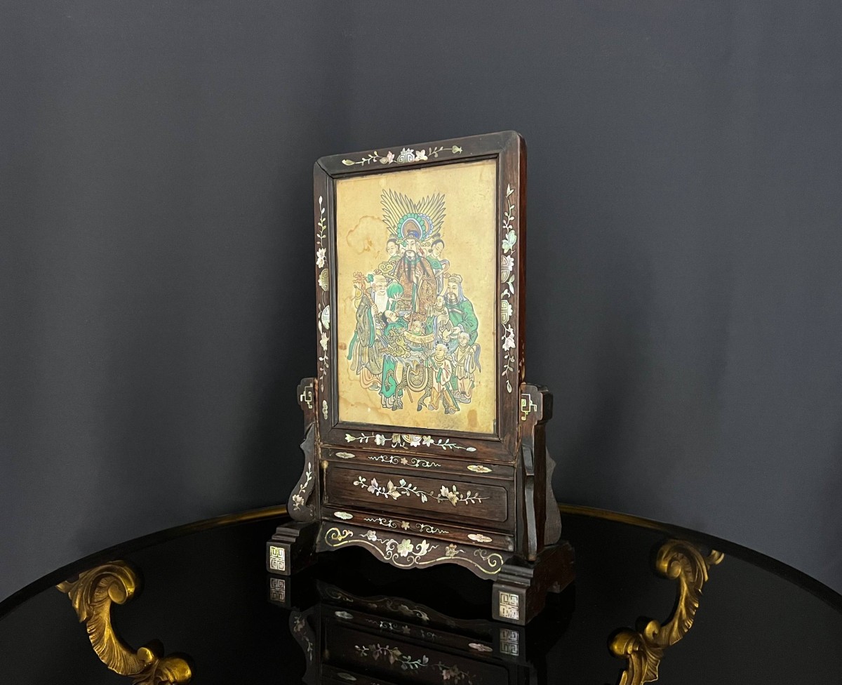Écran de table chinois en bois incrusté de nacre, période fin Qing / République