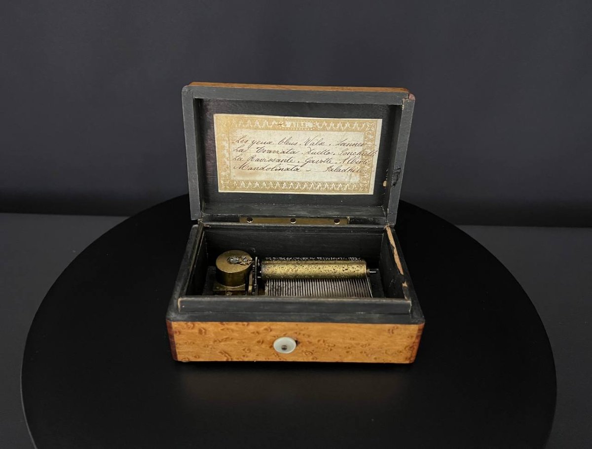 Boîte à musique ancienne -  Suisse, fin du XIXe siècle-photo-2