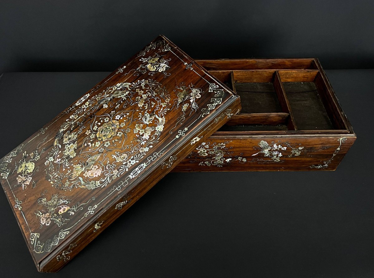 Large Wooden Box Inlaid With Mother-of-pearl, Indochina (china – Vietnam), Late 19th – Early 20th Century