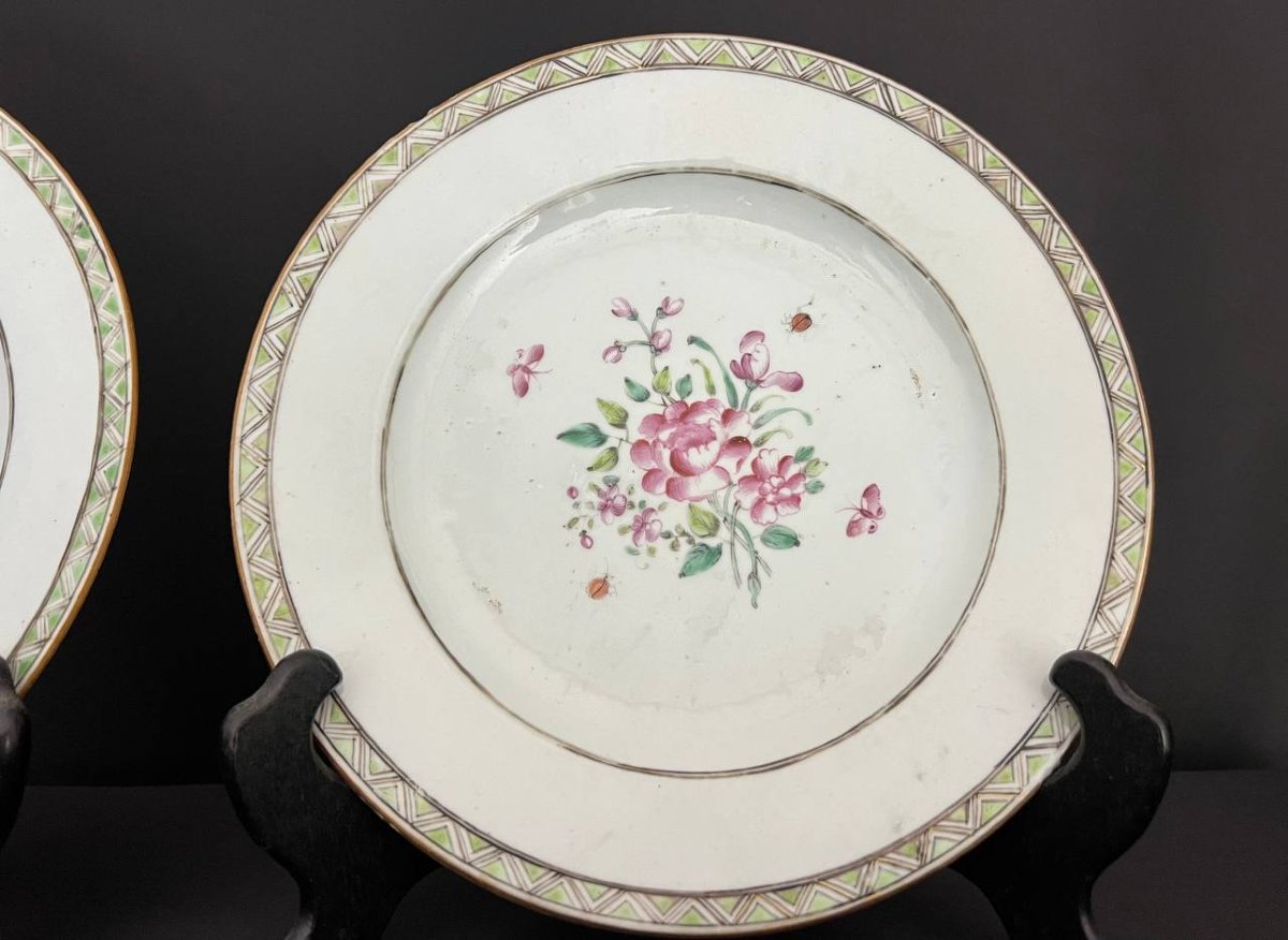 Pair Of Chinese Porcelain Plates, Famille Rose, Late 18th – Early 19th Century-photo-3