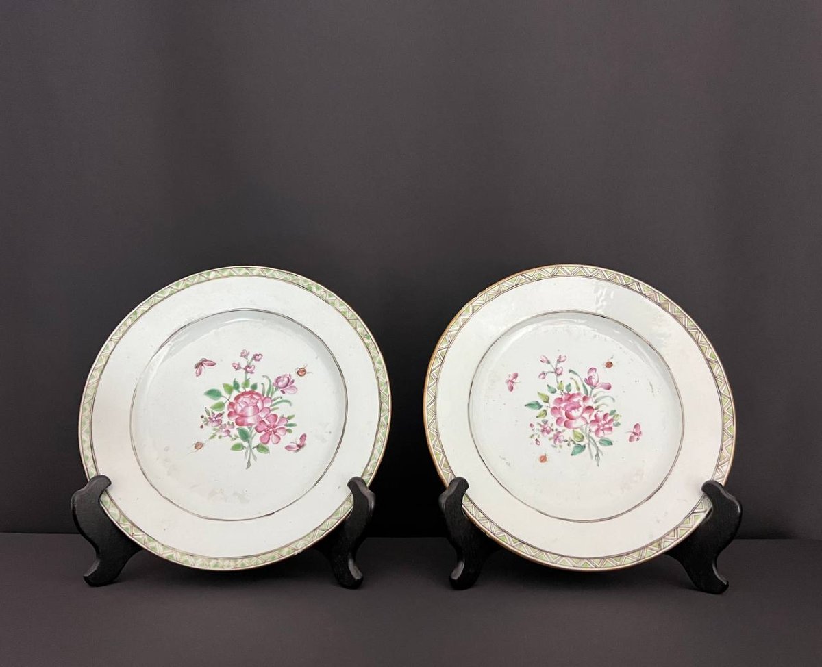 Pair Of Chinese Porcelain Plates, Famille Rose, Late 18th – Early 19th Century-photo-1