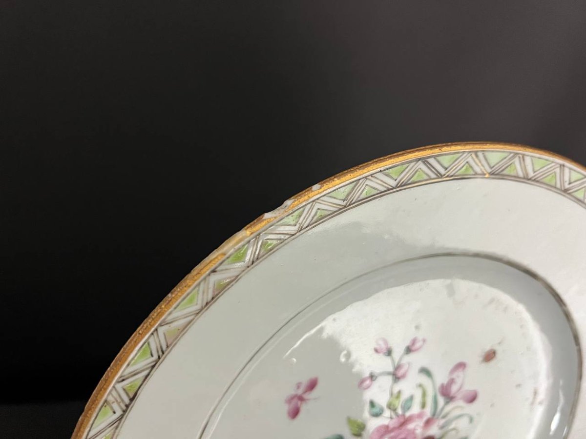 Pair Of Chinese Porcelain Plates, Famille Rose, Late 18th – Early 19th Century-photo-6