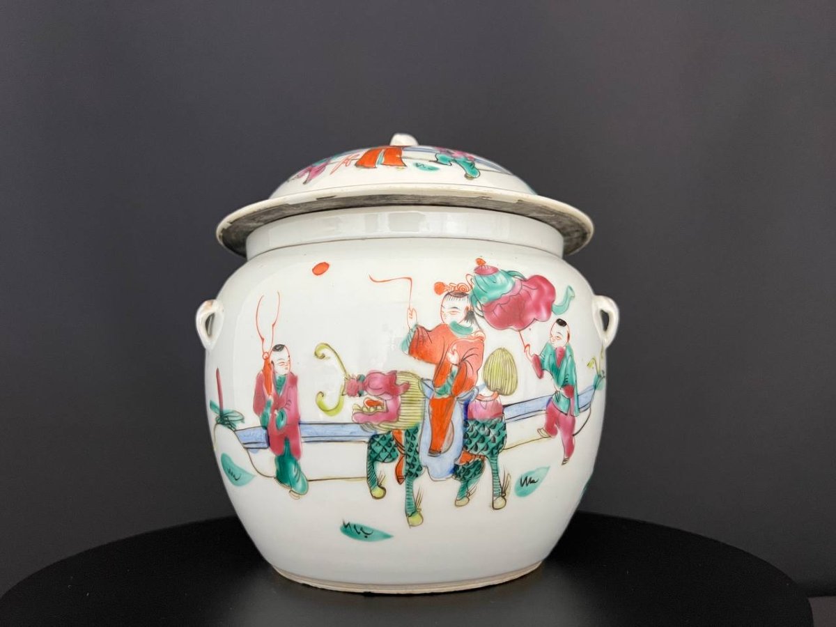 Covered Pot In Chinese Porcelain, Famille Rose Decoration With Children, Late 19th – Early 20th-photo-2